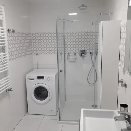 & Basen Kryty Ustronie Morskie